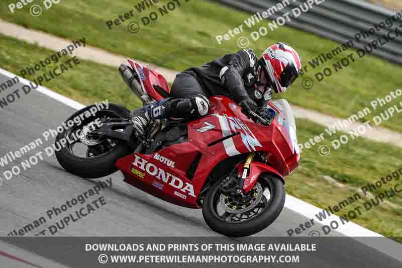cadwell no limits trackday;cadwell park;cadwell park photographs;cadwell trackday photographs;enduro digital images;event digital images;eventdigitalimages;navarra;no limits trackdays;peter wileman photography;racing digital images;trackday digital images;trackday photos